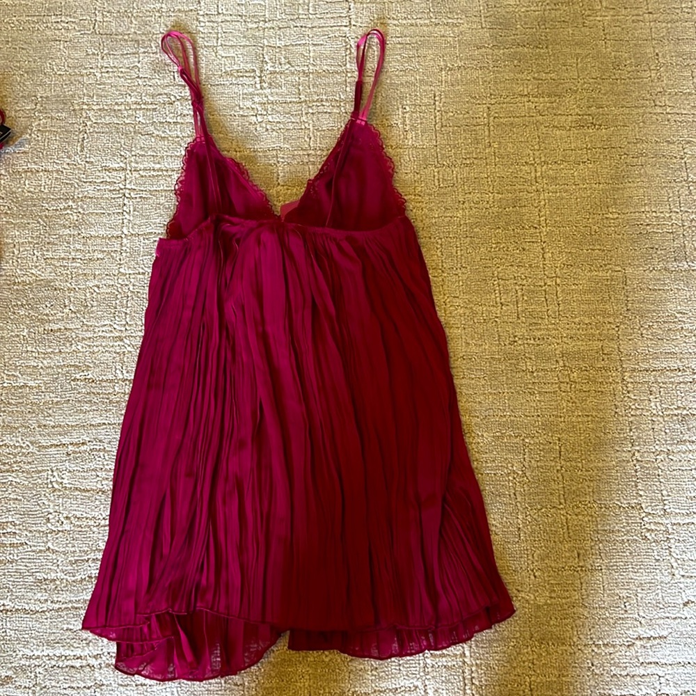 NWT Victorias Secret Cami & Thong Set - Picture 4 of 6